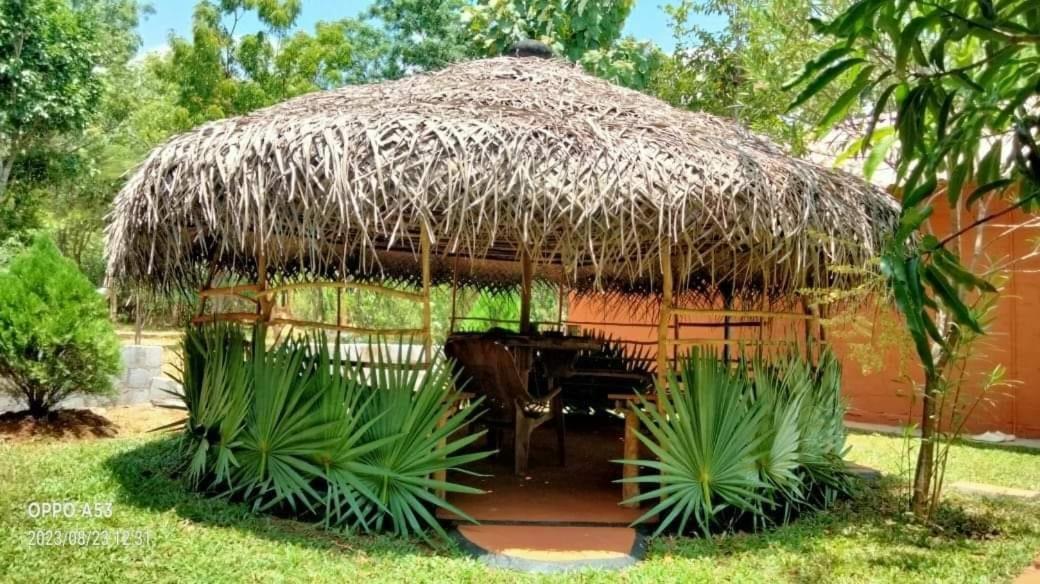 Hotel Niyagala Lodge Sigiriya Exterior photo